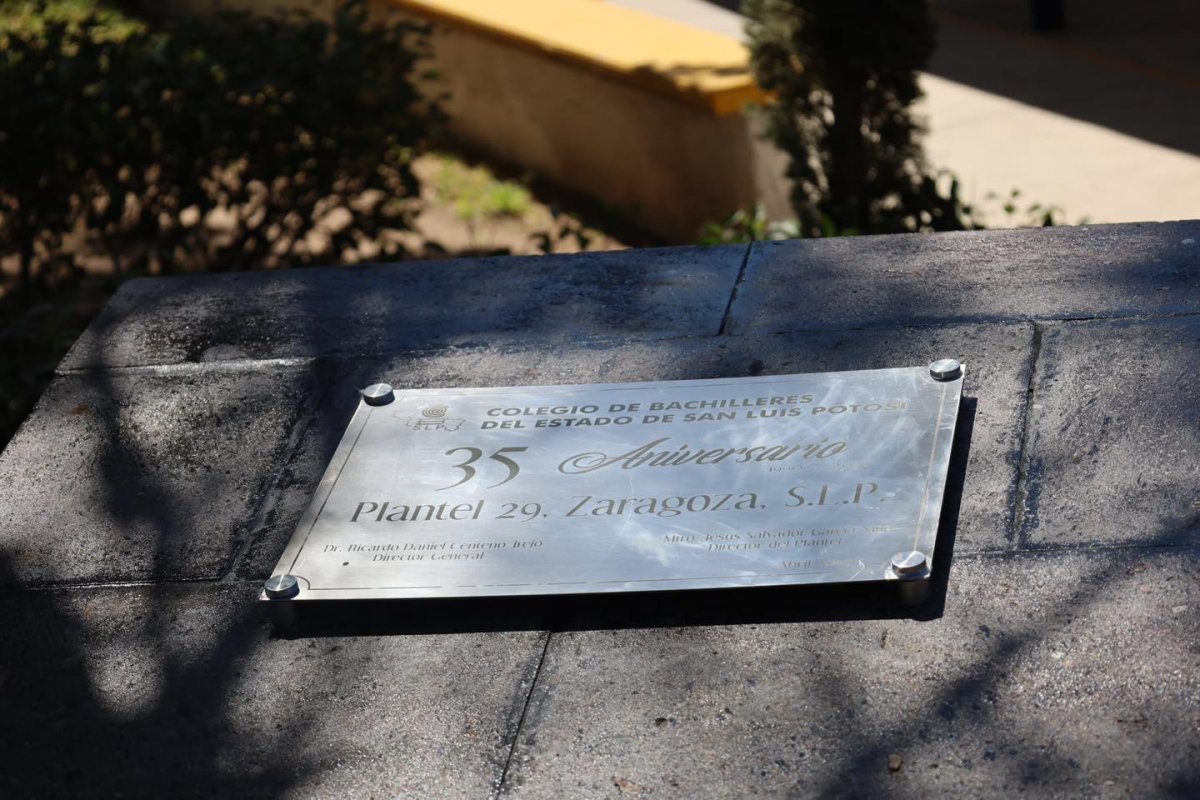 ¡ Ceremonia de XXXV Aniversario de la Fundación de...