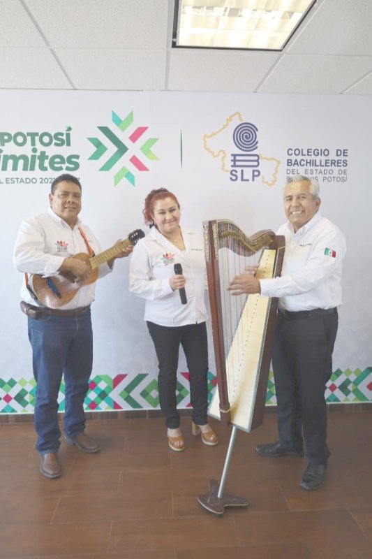 Éxito total a nuestras y nuestros maestros que repre...